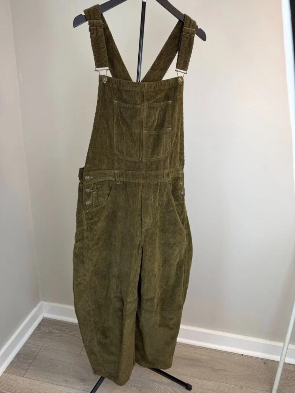 Free People Good Luck Cord Overalls in Fir Green Size Large - Picture 4 of 14